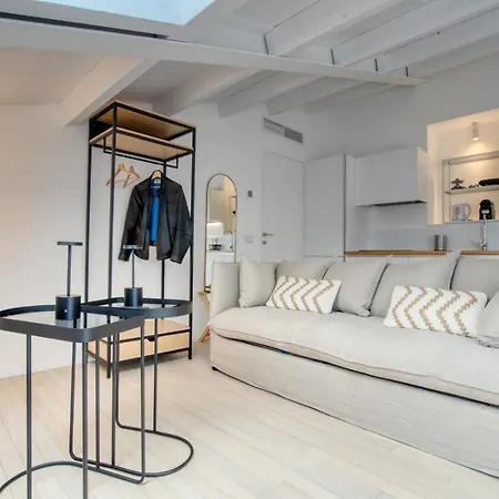 Apartment Lumi Nuovissimi Loft Mansardati Da 2 O 4pax In Loreto
